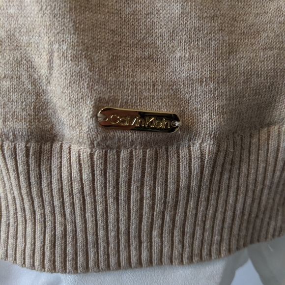 Calvin Klein sweater - Picture 4 of 4